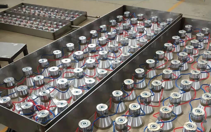 Tấm rung siêu âm công nghiệp