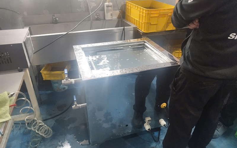 Ảnh hưởng của nhiệt độ chất lỏng đến quá trình làm sạch của máy rửa siêu âm