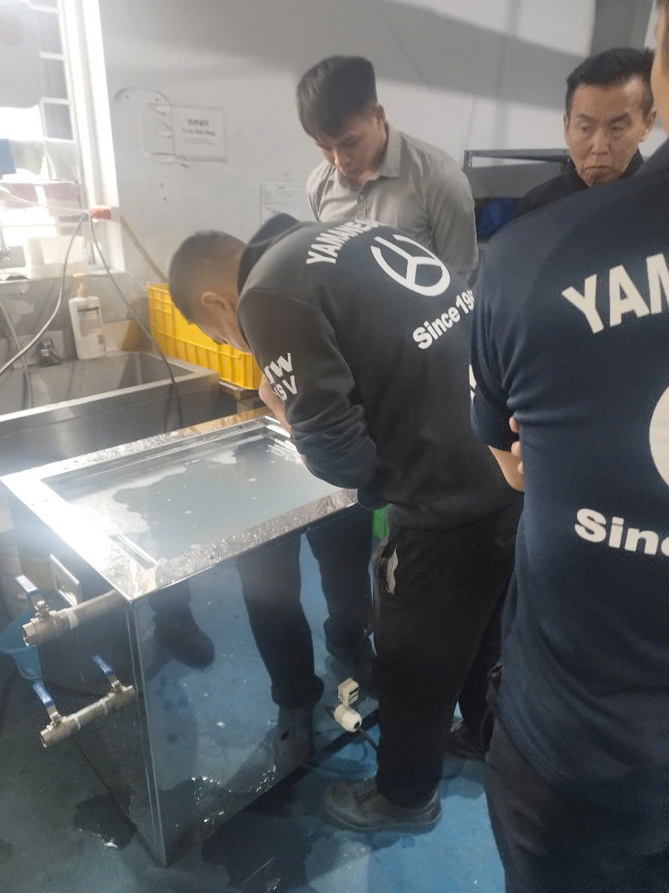 Bàn giao máy rửa siêu âm cho doanh nghiệp FDI của Nhật Bản